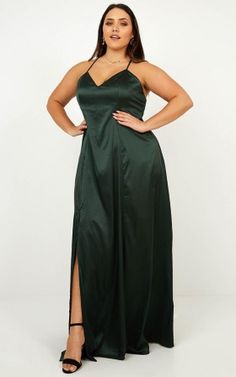 Prom Dresses Midsize, Midsize Formal Dress, Midsize Prom Dress, Yasmine Minovski, Plus Size Beach Outfits, Matric Dress, Party Wear For Women, Plus Size Baddie Outfits