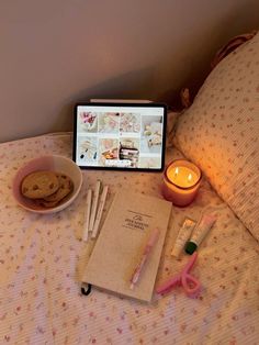 Journaling Aesthetic Pictures, Happy Lifestyle Aesthetic, Husna Jolay, Healthy Lifestyle Inspiration, Room Makeover Inspiration, Dream Lifestyle, School Motivation, Christmas Mood, Night Routine