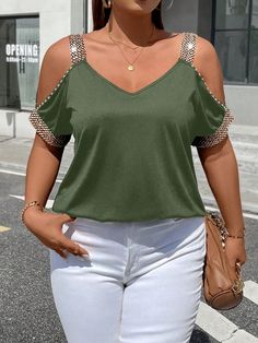 Off Shoulder T Shirt, 2piece Outfits, Sewing Clothes Women, Tshirt Refashion, T-shirt Refashion, Plus Size Blouses, Ladies Tops Fashion, Plus Size T Shirts