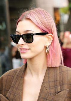 Hailey Justin, Rose Pink Hair, Pink Hair Dye, Colored Hair Tips, Pastel Pink Hair, Hair Color Pink, Human Hair Lace Wigs, New Hair Colors, Hailey Baldwin