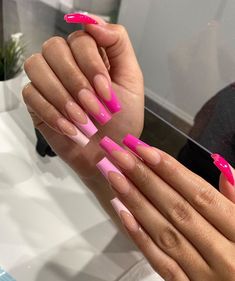 Nails Grunge, Pink Tip Nails, Nagellack Trends, Grunge Nails, French Tip Acrylic Nails, Pink French, Pink Acrylic Nails, Square Acrylic Nails, Dream Nails