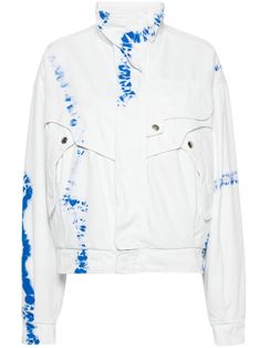 white cotton denim padded design tie-dye print high neck chest flap pocket long sleeves press-stud fastening cuffs two press-stud fastening side pockets straight hem internal slip pocket full lining front press-stud and zip fastening Pad Design, Tie Dye Print, Press Studs, Flap Pocket, Outerwear Jackets, White Cotton, Denim Jacket, High Neck, Tie Dye