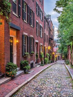 Cobblestone Street in Historic City Photography Backdrop - Cobblestone street in a historic city with red brick buildings and street lanterns Themed Photography, Texas Houston, Fashion London, Boston Things To Do, Atlanta Photography, Street Portrait, Beacon Hill, Beautiful Streets, Types Of Photography