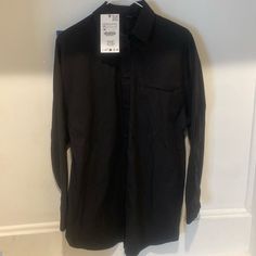 Nwt Zara Black Oversized Button Down Shirt. Size Xs. Smoke Free And Pet Free Home. Oversized Button Down Shirt, Zara Black, Oversized Shirt, Zara Tops, Shirt Color, Colorful Shirts, Button Down Shirt, Zara, Pet