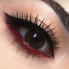 Goth Eye Makeup, Delicate Makeup, Cute Eye Makeup, Graphic Makeup, Swag Makeup, Smink Inspiration, Makijaż Smokey Eye, Emo Makeup, Eye Makeup Designs