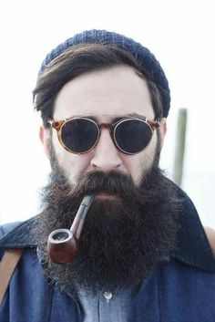 Beards And Mustaches, Street Style Vintage, Round Sunglasses Men, Estilo Hipster, Ray Ban Sunglasses Sale, Big Beards, Ray Ban Wayfarer, Beard Love