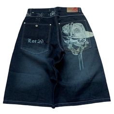 Thrifted Pants, Gothic Shorts, Hip Hop Trends, Y2k Harajuku, Hip Hop Jeans, Summer Shorts Denim, Mens Denim Shorts, Style Gothic, Baggy Denim