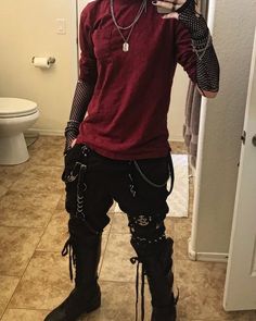 Metalhead Guy Outfit, Metalhead Fashion Men, Alt Guy Outfits, Emo Guy Outfits, Metalhead Style, Punk Outfits Men, Goth Outfits Men, Outfits Masc, Punk Subculture