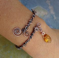 Wire Wrpped Antiqued Copper Bracelet adjustable Wire Wrapped - Etsy Adjustable Bracelet Diy, Vine Bracelet, Copper Wire Art, Wire Jewelry Patterns, Metal Jewellery, Wire Wrapped Jewelry Diy, Filigree Bracelet, Wire Bracelets, Wire Jewelry Designs