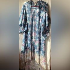 Band Of Gypsies Kimono. Nwot. Size Medium. Blue Spring Kimono For Daywear, Blue Kimono For Spring Daywear, Blue Kimono For Daywear In Spring, Vintage Cotton Kimono For Spring, Blue Cream, Color Blue, Size Medium, Band, Cream