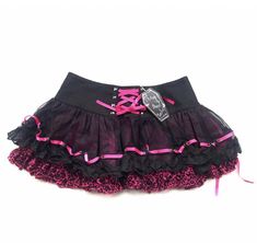 Scene Png Clothes, Pink Goth Clothes, Scene Clothes 2000s, Edgy Pink Outfits, Scene Tutu, Pink Scene Outfits, Scene Skirts, Emo Skirt Outfits, Pink Emo Outfits