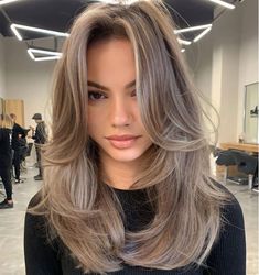 Platinový Blond, Layered Haircuts For Medium Hair, Hairstyles For Layered Hair, Blonde Hair Inspiration, Haircuts For Medium Hair, Trendy Hair Color, Haircuts Straight Hair, Haircuts For Long Hair, Hair Inspo Color