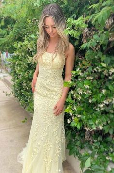 Yellow Prom Dress Long, Burgundy Quinceanera Dresses, Yellow Prom Dress, Red Lace Prom Dress, Yellow Prom, Popular Prom Dresses, Champagne Evening Dress, Dresses Yellow, Prom Dress Inspo