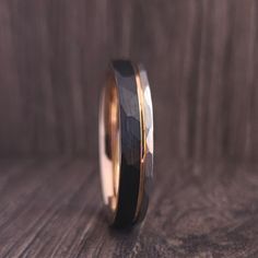 Hammered Black Silver and Rose Gold Tungsten Wedding Band Ring for Men Women, Black Obsidian Hammered Ring, Rose Gold Ring Band, 4mm 6mm 8mm ➵ Elegant Black and Silver Hammered Tungsten Carbide Ring with Rose Gold Groove in Comfort Fit. ➵ Black and Silver Hammered Brushed Finish outside and High Polished Rose Gold Inside. ➵ Our Tungsten Carbide rings are Cobalt Free and Hypoallergenic. ➵ Tungsten Carbide is extremely scratch resistant, and is the hardest metal for use in jewelry. Tungsten Carbid Mens Ring Black, Gold Tungsten Wedding Bands, Gold Ring Band, Rose Gold Band Ring, Rose Gold Tungsten, Tungsten Carbide Wedding Bands, Tungsten Wedding Band, Hammered Ring, Hammered Rings