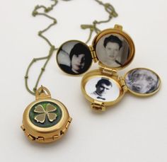 A spring-loaded locket pops open to reveal 2 hinged panels, just 1" in diameter. It opens to hold 4 photographs which we place for you (see below for details).The feature of this unique locket is a brass 4 leaf clover against a green and gold enamel. ~Comes on a 24" chainADDITIONAL NOTES:*This locket includes custom photo placement! After you’ve purchased the item, send us your digital photos using the Etsy conversation feature. Please note that we will crop to size but do not offer any addit Four Leaf Clover Locket, Unique Locket Necklace, Frame Necklace, Unique Locket, Irish Luck, Locket Ring, Clover Jewelry, Moon Phases Necklace, Four Leaf Clover Necklace