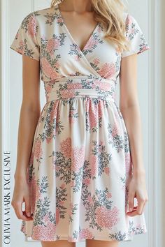 Olivia Mark - Elegant Floral Wrap Dress with a Flattering V-Neckline and Waist Cinch Floral Wrap Dress, Floral Wraps, Wrap Dress Floral, Elegant Floral, Cinched Waist, Olivia Mark, Wrap Dress, Floral