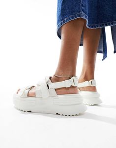 Converse Run Star Utility sandals in white | ASOS Converse Run, Converse Run Star, Converse, Asos, Free Delivery, Running, Sandals, Stars, White