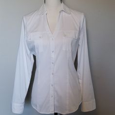 Nwot Express Button Down White Shirt. Size S White Button Down With Skirt, White Long Sleeve Button Up Shirt Outfit, White Button Down Shirt Outfit Work, Brrrrr Basket, Long Sleeve Button Up Shirt Outfit, Button Down White Shirt, Button Down Shirt Women, Long Sleeve Shirt Outfits, Investigative Journalist