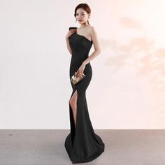 One Shoulder Black Evening Gown (Stunning) Black One-shoulder Party Gown, Black Sleek One-shoulder Formal Dress, Sleek Black One-shoulder Evening Dress, Chic Black One-shoulder Gown, Black One-shoulder Asymmetrical Dress For Evening, Dress Elegant Long, Black Evening Gown, Fishtail Dress, Evening Dresses Elegant