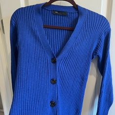 Sir Gorgeous Royal Blue 100% Cotton V-Neck Sweater. Euc - Still Has Extra Button Attached. Thickly Ribbed, Nice Heavier Weight, Lots Of Give/Stretch With The Ribbing. Approximate Measurements Are: Front: 25.5" Back: 25.5" Chest: 16" Arm: 22" Blue V, Cotton Cardigan, V Neck Sweater, Vneck Sweater, Neck Sweater, Sweaters & Cardigans, Royal Blue, Size 2, Sweaters For Women