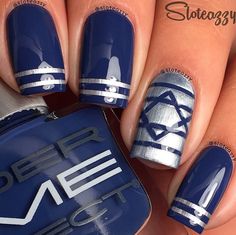 Hanukkah nails Glitter Accent Nails, Sky Nails, Holiday Nail Designs, Blue Nail Art, Nails Tumblr, Blue Nail Designs, Holiday Nail Art, Blue Nail, Ballerina Nails