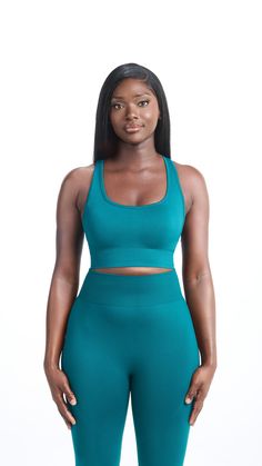 Front view of Woman wearing a green colored seamless bra Deodorant Stains, Seamless Bra, Intense Workout, Active Lifestyle, Height And Weight, Bra Sizes, Black Leggings, Perfect Match, Jogging