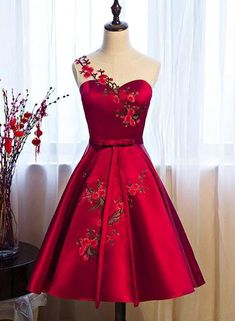 Cute Party Dress, Cute Bridesmaid Dresses, Short Formal Dresses, डिजाइनर कपड़े, Cute Homecoming Dresses, Cute Dresses For Party, Satin Homecoming Dress, Dresses Cute, Burgundy Prom Dress