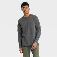 Pick this Long-Sleeve Crewneck T-Shirt from Goodfellow & Co™ to create an easy, casual look. The solid-color T-shirt has a patch pocket at the chest, and is finished with banded edges on the crewneck and wrists for a neat look. Made of a lightweight cotton blend with shrink-resistant properties, this pullover tee tailored in a standard fit that hits at the hip will help you stay comfortable throughout the day. Goodfellow & Co™: Where style & fit are always in good company. Comfortable Long Sleeve T-shirt For Everyday, Gray Relaxed Fit T-shirt For Fall, Gray Long Sleeve Casual T-shirt, Relaxed Fit Long Sleeve T-shirt For Everyday, Everyday Relaxed Fit Long Sleeve T-shirt, Everyday Long Sleeve Relaxed Fit T-shirt, Soft-washed Gray Long Sleeve T-shirt, Comfortable Long Sleeve Everyday T-shirt, Casual Gray Crew Neck Top