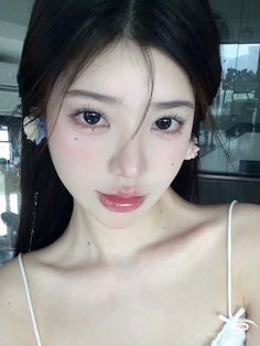 Ulzzang Makeup Tutorial, Soft Makeup Looks, Doll Eye Makeup, Ulzzang Makeup, Ethereal Makeup, Cute Makeup Looks, Asian Eye Makeup, Glowing Makeup, Kiss Makeup