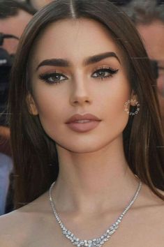 Trucco Glam, Make Up Wedding, Glam Bride Makeup, Hairstyles Bob, Makeup Inspired, Punk Makeup, Types Of Makeup, Glam Makeup Look