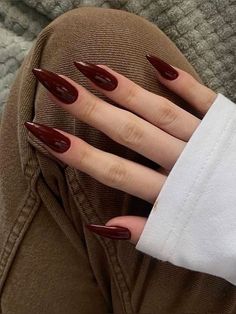 Kutek Disney, Wine Nails, Maroon Nails, Nagel Tips, Casual Nails, Burgundy Nails, Red Nail, Classy Nails, Chic Nails