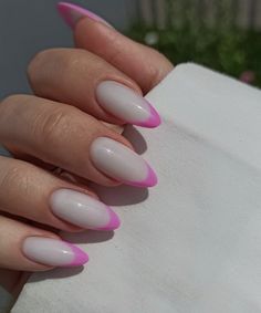 Chic Spring Nails, Spring Nails French, Fresh Manicure, Cow Nails, Fancy Nails Designs, Ombre Acrylic Nails, Vibrant Nails, Casual Nails