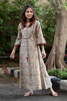 A Line Kurti Pattern, Aline Kurta Designs, Kalamkari Tops, Kalamkari Kurta, Girls Lehenga, Pret Wear, Dresses Patterns, Cotton Dress Pattern, Kurti Fashion