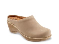 Casual Mules With Arch Support And Round Toe, Comfortable Mules With Arch Support, Round Toe, Comfortable Round Toe Mules With Arch Support, Comfortable Clogs With Ortholite Insole, Comfortable Mules With Arch Support And Round Toe, Comfortable Beige Leather Clogs, Casual Closed Toe Clogs With Arch Support, Casual Beige Leather Clogs, Comfortable Clogs With Arch Support