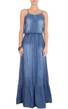 Denim Maxi Dress, Denim On Denim, Modest Outfits, Moda Fashion, Jeans Denim, Hands On, Denim Dress, Casual Chic