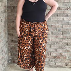 I love these Lola Pants by @sewcrazybecky! They are so fun! The Lola Pants, Capris, and Shorts pattern has a trendy high waist and loose flowy leg. There are also optional pockets, waist tie belt, and belt loops. Lola can be made from woven fabric or a 2-way knit!#5outof4patterns #sewingpatterns #5oo4 #pdf #isew #sewcialists #handmadewardrobe #sewing #sew #sewingproject #fabric #handmadeclothing #isewmyownclothes #sewingforthefamily #sewingpattern #makersgonnamake #sewingaddict #sewingblogge Trendy Wide Leg Harem Pants For Vacation, Casual Wide Leg Capris For Vacation, Summer Vacation Capri Length Bottoms, Casual Rayon Bottoms For Beach Season, Trendy Rayon Bottoms For Vacation, Trendy Wide-leg Pants For Beach Season, Trendy Wide Leg Bottoms For Beach Season, Trendy Rayon Bottoms For Day Out, Trendy Ankle-length Wide Leg Pants For Vacation