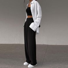 Black Baggy Dress Pants Outfit, Feminine But Masculine Outfits, Avant Garde Outfit Ideas, Abs Outfit, All Black Outfit Summer, Tom Outfit, 2024 Clothes, Queer Fashion, Coron