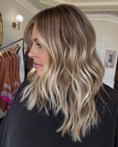 Current Hair Trends, Hair Colour For Green Eyes, Long Hairstyles For Women, Fall Blonde Hair, Blonde Hair Transformations, Strawberry Hair, Trends For 2024, Blonde Hair Inspiration, Mom Hairstyles