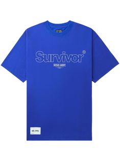 royal blue cotton jersey texture graphic print to the front graphic print to the rear logo patch to the front crew neck drop shoulder short sleeves straight hem Balenciaga Speed, Versace Outfit, Balenciaga Triple S, Custom Watch, Nike Air Max 97, T Shirt Vest, Sweaters Knitwear, Jean Coat, Drop Shoulder