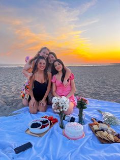 friends sunset picnic aesthetic birthday beach sunset picnic dress flowers Beach Ideas For Birthday, Beach Birthday Ideas For Women, Beach Birthday Pictures, Beach Birthday Party Aesthetic, Beach Birthday Ideas, Birthday Beach Pictures, Beach Birthday Photoshoot, Birthday On The Beach, Beach Bday