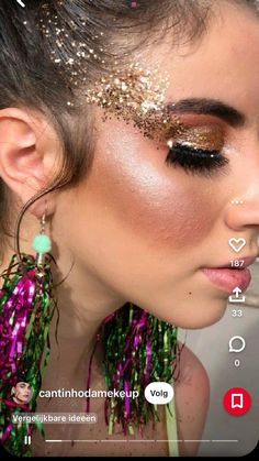 Mardi Gras Makeup Glitter, Make Glitter Carnaval, Glitter Bar Party, Masquerade Mask Makeup, Carnaval Makeup, Glitter Carnaval, Bohemian Makeup, Makeup Festival