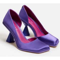 Circus Ny By Sam Eldeman Women's Rosemary Geometric Stiletto Pump In Color Digital Violet.The Rosemary Heels Are An Architectural And Show-Stopping Moment For Anyone Who Needs To Add Some Punch To Their Shoe Wardrobe. Pumps Are New In Excellent Condition In Women's Size 6.Please Note:No Original Box.Will Package Shoes With Outmost Care. Product Details: Fabric Type:100% Synthetic. Origin:Imported Sole Material:Man Made. Closure Type:Pull On. Fabric Upper With An Angular Toe Shape. Easy To Wear S Purple Heels With Reinforced Heel And Pointed Toe, Purple Pointed Toe Heels With Reinforced Heel, Square Toe Court Shoes For Spring Evening, Trendy Purple Heels For Formal Occasions, Purple Heels With Sculpted Heel And Round Toe, Fitted Summer Court Shoes With Sculpted Heel, Fitted Court Shoes With Sculpted Heel For Summer, Modern Purple Heels For Evening, Modern Purple High Heels