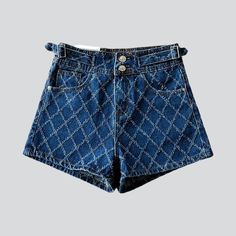 Add a chic. stylish edge to your wardrobe this summer with our Women's Denim Shorts from the 2023 Summer Collection! With a modern street style and a luxurious. stitched design. these shorts are the perfect blend of classic sophistication and contemporary vibe.Why You Can't Miss Out On These ShortsForm to perfection. these shorts feature a wide-leg fit. high-waist silhouette. and a zipper & button closure. The ornamented detailing and bold pattern add a unique touch of elegance. making them the Chic Denim Blue Cotton Jean Shorts, Trendy Denim Blue Shorts With Belt Loops, Chic Denim Blue Jean Shorts, Chic High Waist Denim Blue Shorts, Chic Short Jeans With Belt Loops, Chic Short Denim Blue Jeans, Chic Denim Shorts, Women Denim Shorts, Modern Street Style