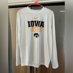 Nike Dri-Fit Iowa Women’s Basketball 2023 Ncaa Tournament Warm-Up Long Sleeve. Size L (Unisex Sizing). This Item Is Brand New (No Tags) And Was Purchased Directly From The Nike App Last Spring. These Are No Longer In Production. White Long Sleeve Tops For Fan Gear, Nike Long Sleeve Fan Gear Top, Nike Long Sleeve Top For Game Day, Nike White Fan Apparel Tops, Nike White Tops For Sports Season, White Moisture-wicking College Tops, White Moisture-wicking Tops For College, White Nike Tops, Nike App