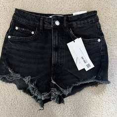 Nwt, Perfect Condition, Washed Black, Cute Distressing Detail, High Waisted, Stretchy And Comfy Material, Size 2 White Ripped Shorts, High Waisted Ripped Shorts, Zara Jean Shorts, Cute Summer Fits, Zara Denim Jeans, Xmas Wishlist, High Waisted Black Jeans, Denim Wear, Black Jean Shorts