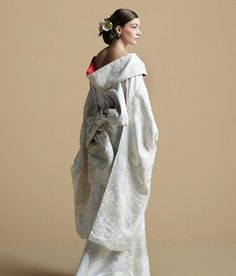 Kimono Modern, Modern Wedding Gown, Modern Kimono, Traditional Japanese Kimono, Western Wedding Dresses