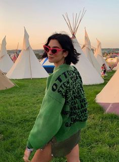 All The Best Star Style At Glastonbury 2019+#refinery29uk Green Coachella Outfit, Glastonbury Fashion, Dua Lipa, Christina Aguilera, Dakota Johnson, The Grass