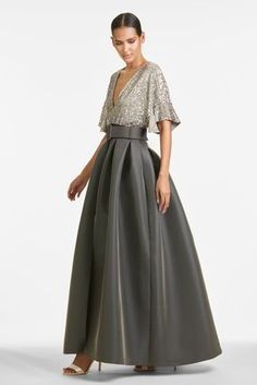 Elegant A-line Sequin Gown, Elegant Evening Dress With Voluminous Skirt, Elegant Full Skirt Evening Gown, Elegant Metallic Evening Gown, Elegant Full-skirt Gown For Gala, Elegant Full Skirt Gala Gown, Elegant Gown With Full Skirt For Gala, Elegant Full Skirt Gown For Gala, Elegant Metallic Gown For Evening