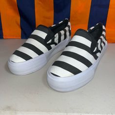 Charlotte Russe Sneakers Slip On Canvas Shoes Women Size 8 Platforms Black/White Never Used But Is A Little Bit Dirty For Display Canvas Shoes Women, Shoes Women, Canvas Shoes, Charlotte Russe, Womens Shoes Sneakers, Shoes Sneakers, Slip On, Womens Sizes, Black White