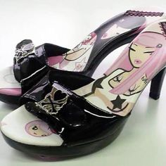 Funky Shoes, 2000s Fashion Outfits, Shoe Inspo, New Rock, Aesthetic Shoes, Pretty Shoes